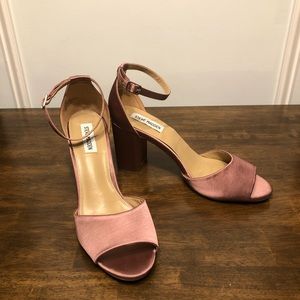 Steve Madden Mirna Satin Heels